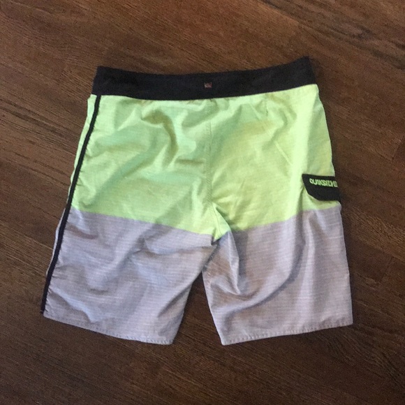 Quicksilver swim shorts - Picture 2 of 3